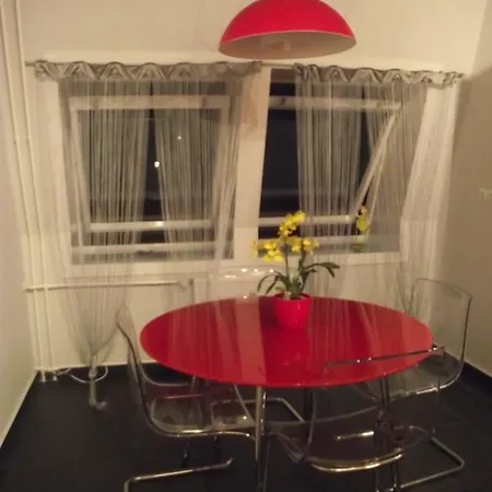 アパート Corporal